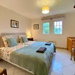 Villa Champfleury, A 50 M De La Plage! Reville