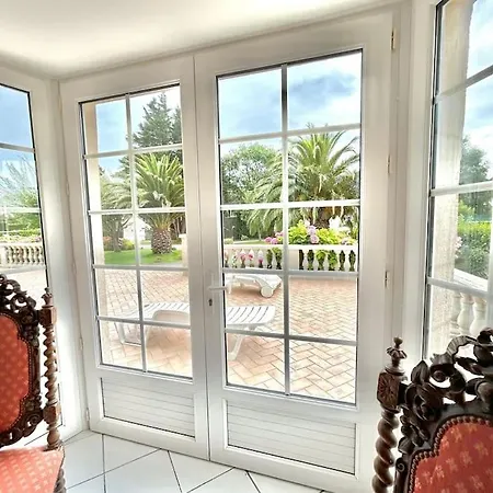 Champfleury, A 50 M De La Plage! Villa Réville